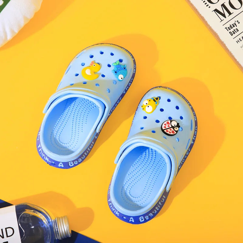 crocs infantil com desenho animado